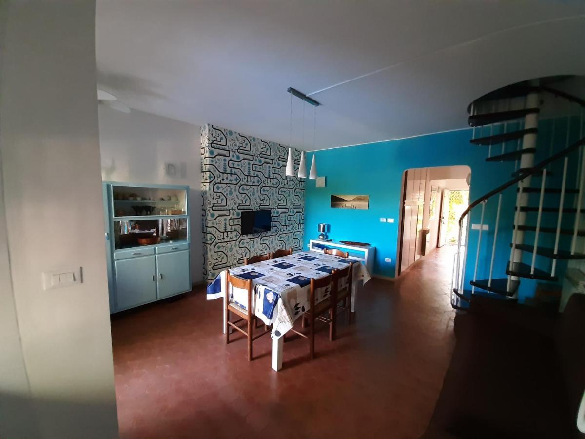 Appartamento Genziana - Con Vista Piscina E Garage Sirmione Exterior foto